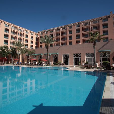 大莫加多尔梅纳拉酒店 马拉喀什 外观 照片 The swimming pool at the hotel